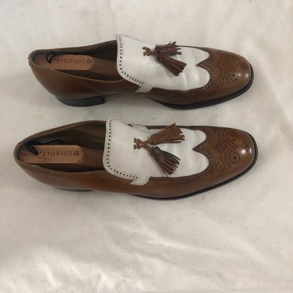 Florsheim Cognac and White Wing Tip Spectator’s with Tassels. - 79. - Picture 1 of 3